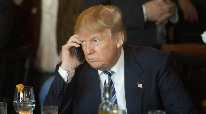 Donald Trump censures iPhone on Twitter, especially Face ID
